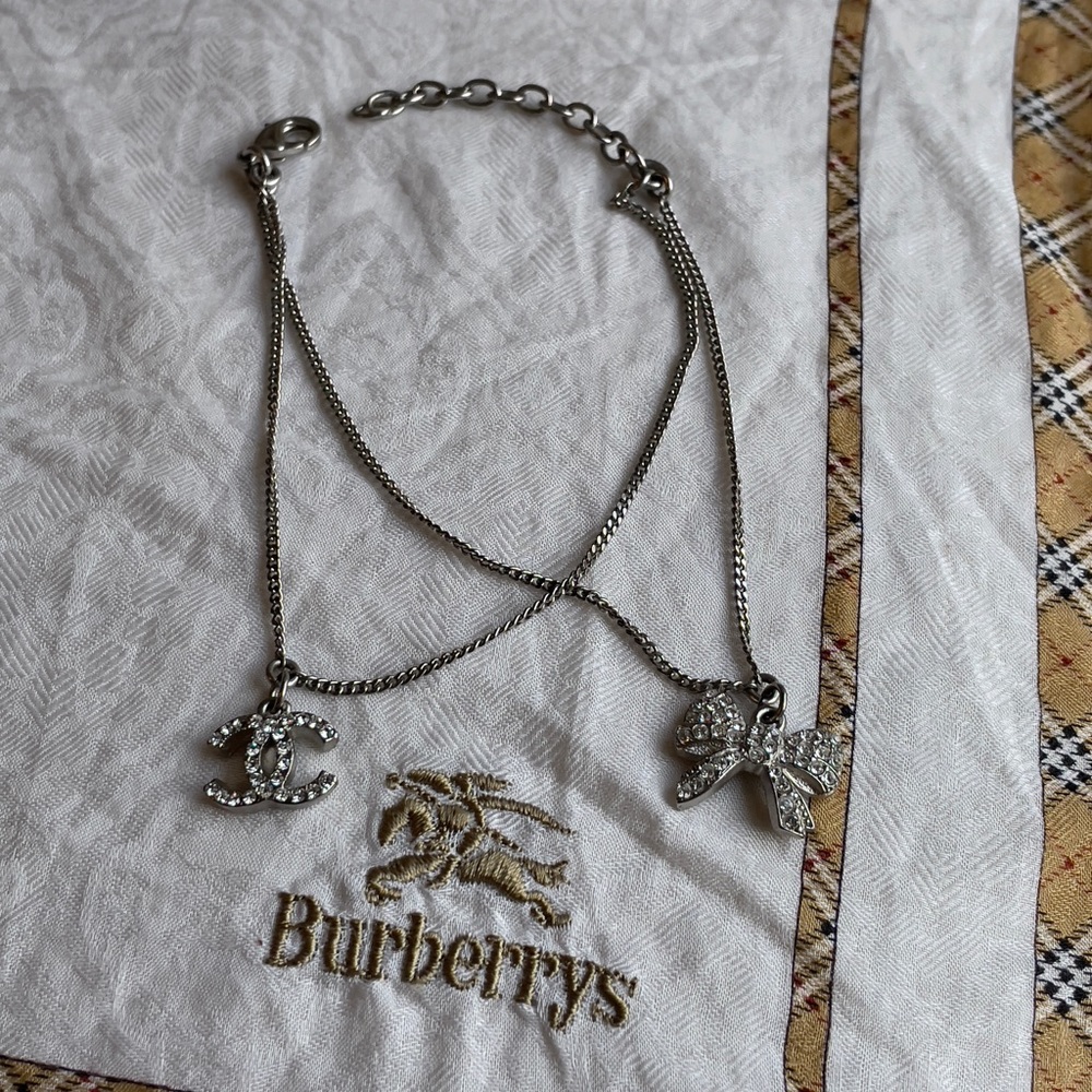 Authentic CHANEL Bracelet - Picture 16 of 17